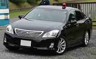 お薦め！アオシマ GRS202 クラウン警衛SP仕様車　プラモ お薦め！アオシマ GRS202 クラウン警衛SP仕様車 プラモ - メルカリ